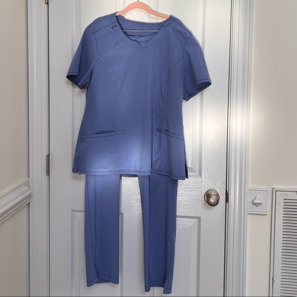 Cherokee Infinity Scrub Set